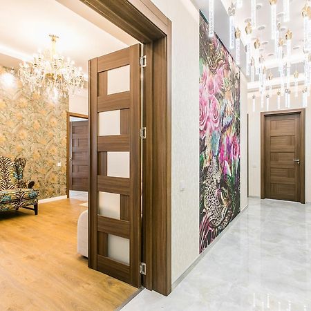 טביליסי Sweet Home 6 Vip At Rustaveli Avenue מראה חיצוני תמונה