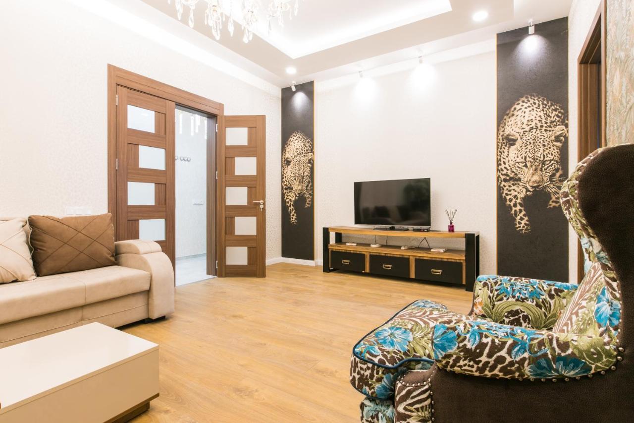 טביליסי Sweet Home 6 Vip At Rustaveli Avenue מראה חיצוני תמונה