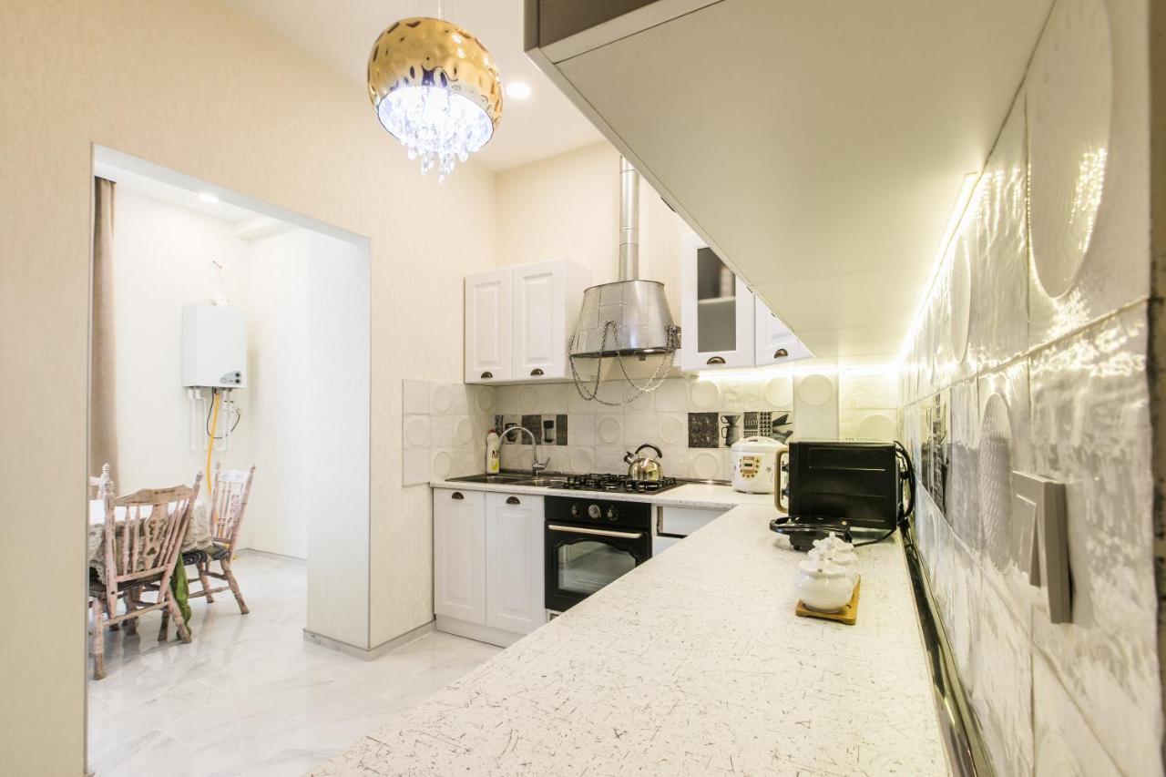טביליסי Sweet Home 6 Vip At Rustaveli Avenue מראה חיצוני תמונה